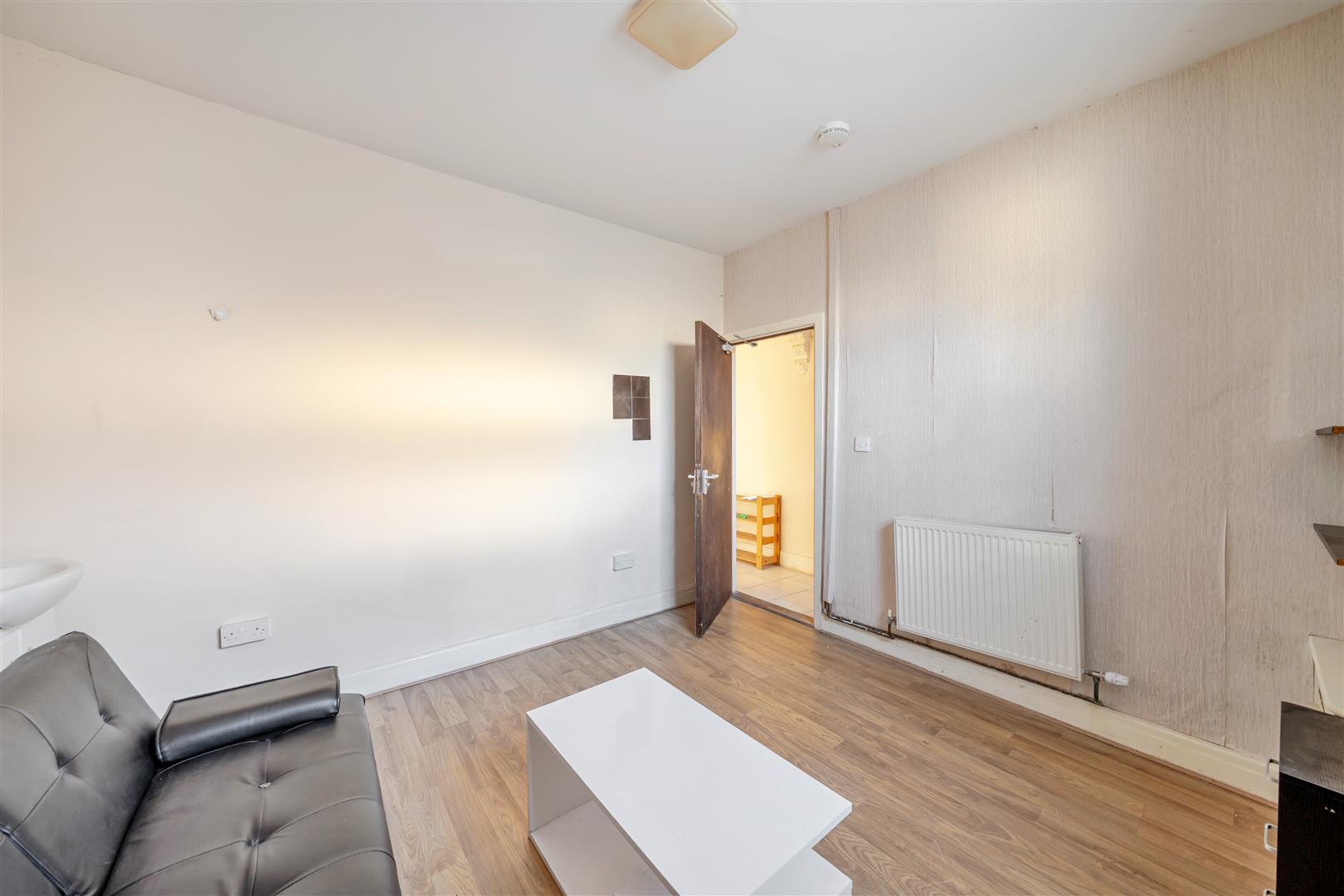 Vincent Street, Sandfields, Swansea, SA1 3TY